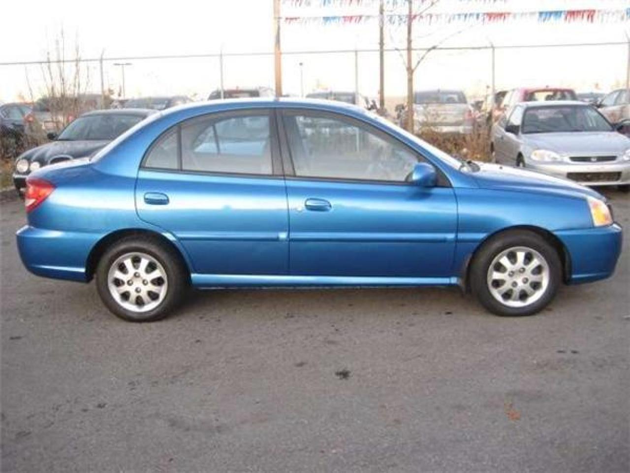 Used 2003 Kia Rio RS for sale in Georgetown, ON
