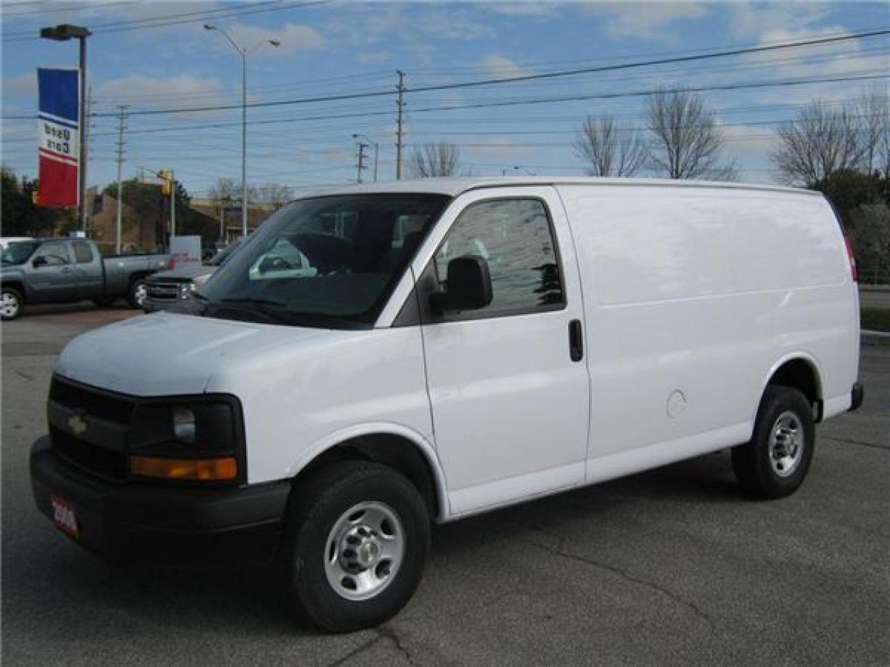 Used 2008 Chevrolet Express G2500 Work Van for sale in Mississauga, ON