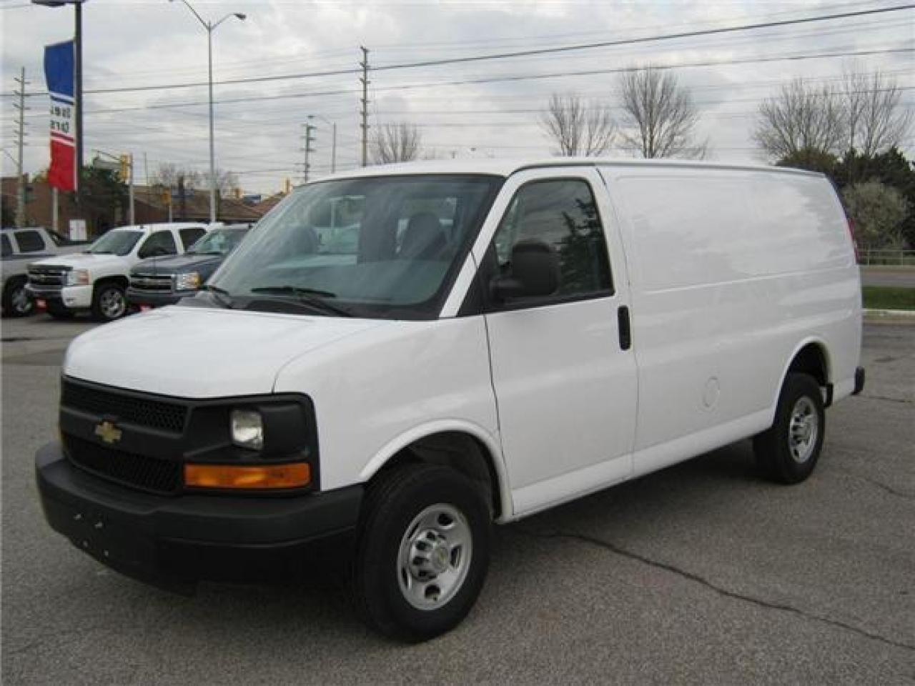 Used 2008 Chevrolet Express G2500 Work Van for sale in Mississauga, ON