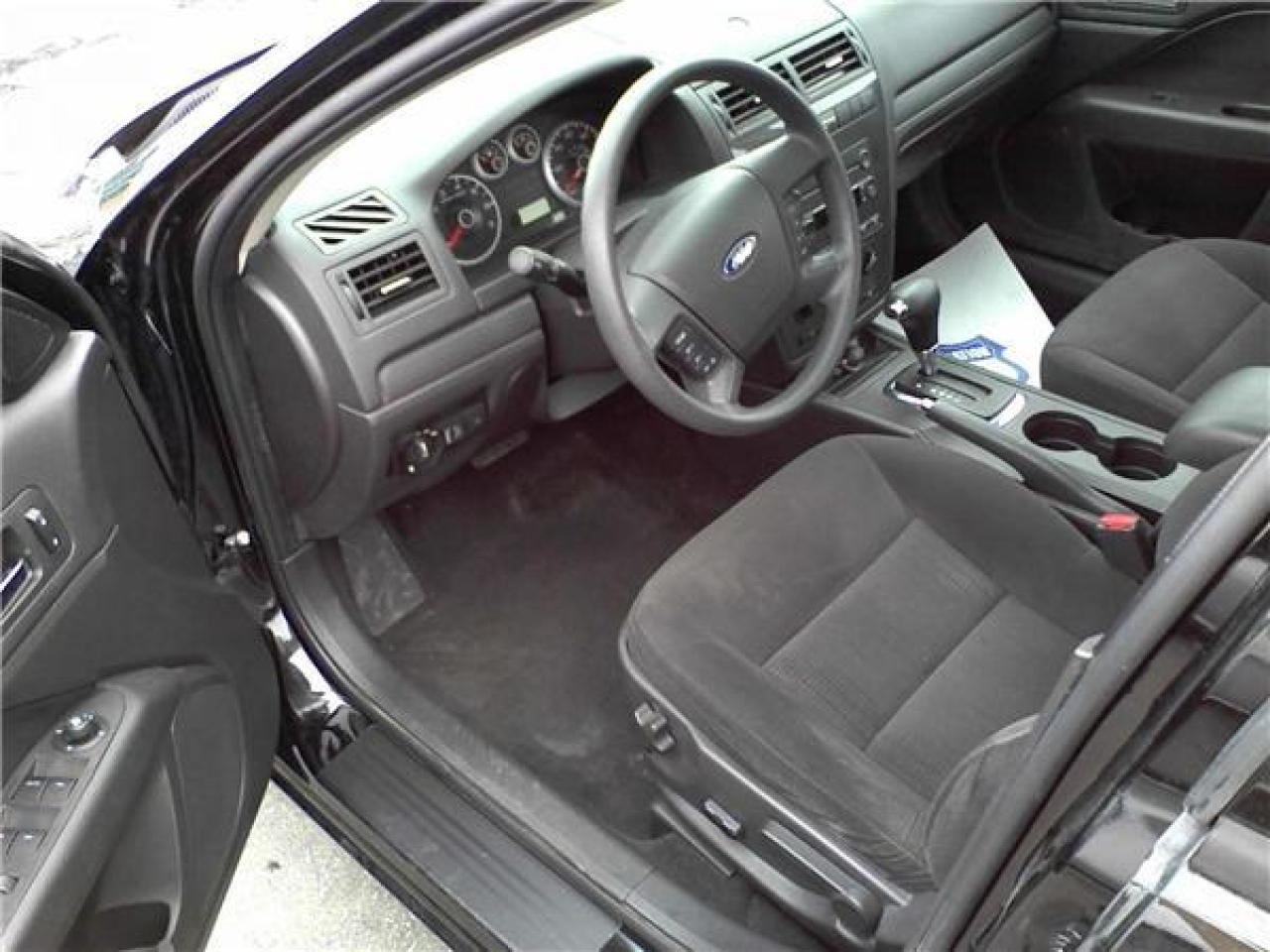 Used 2007 Ford Fusion SE for sale in Windsor, ON