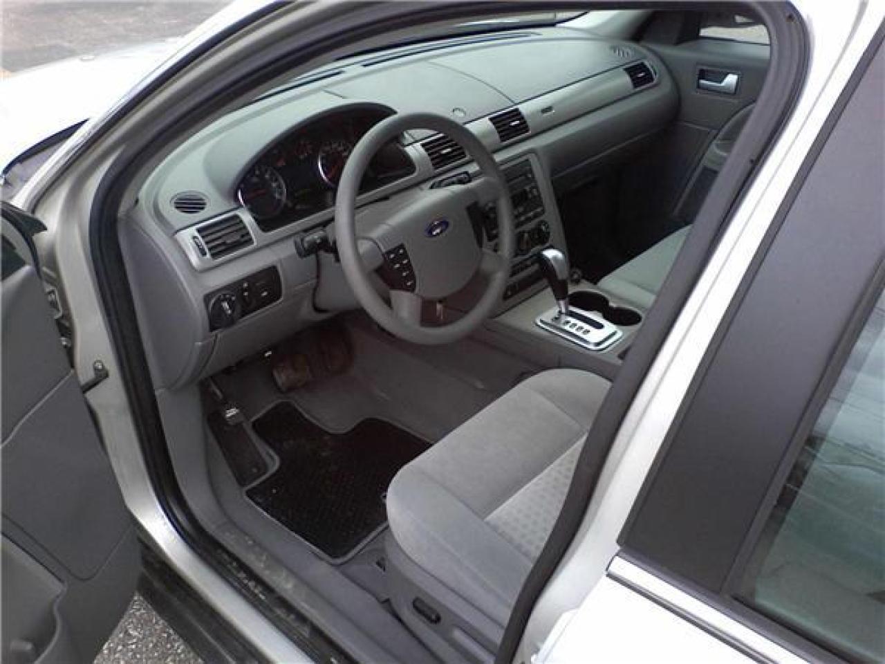 Used 2006 Ford Five Hundred  for sale in Windsor, ON