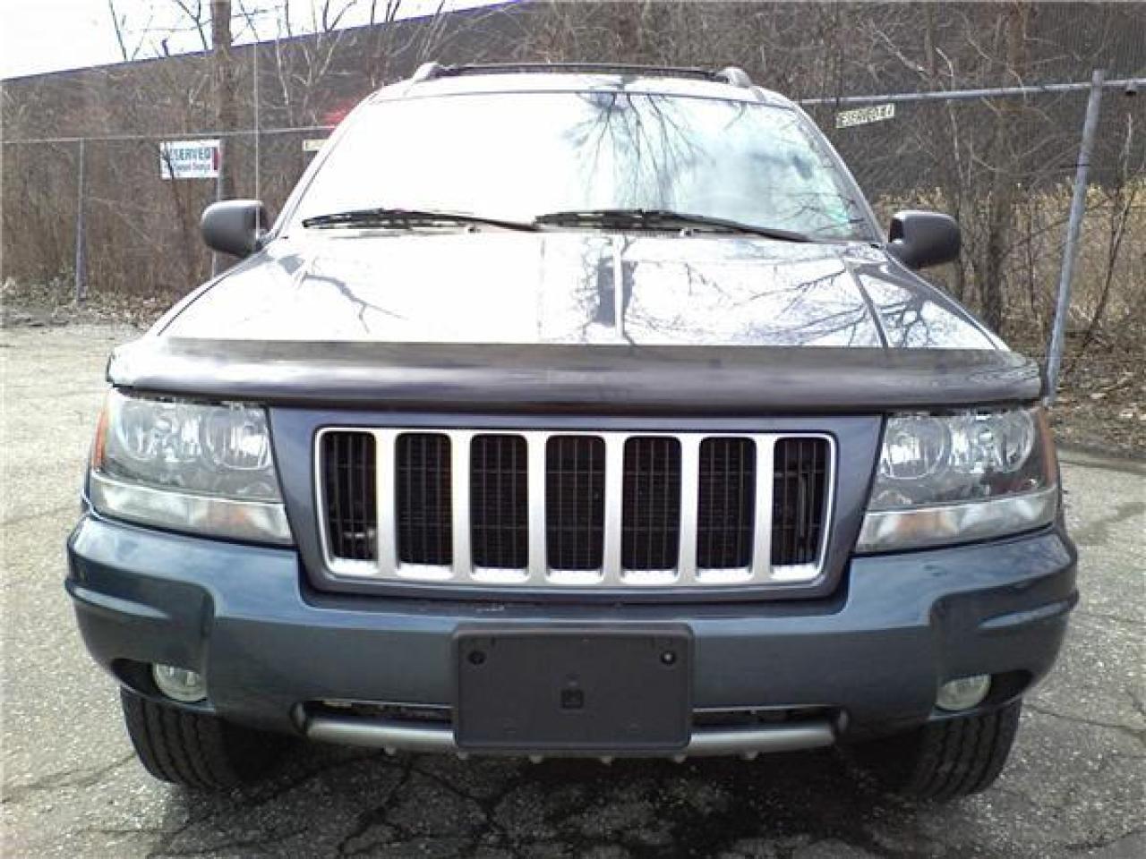 Used 2004 Jeep Grand Cherokee Laredo for sale in Windsor, ON