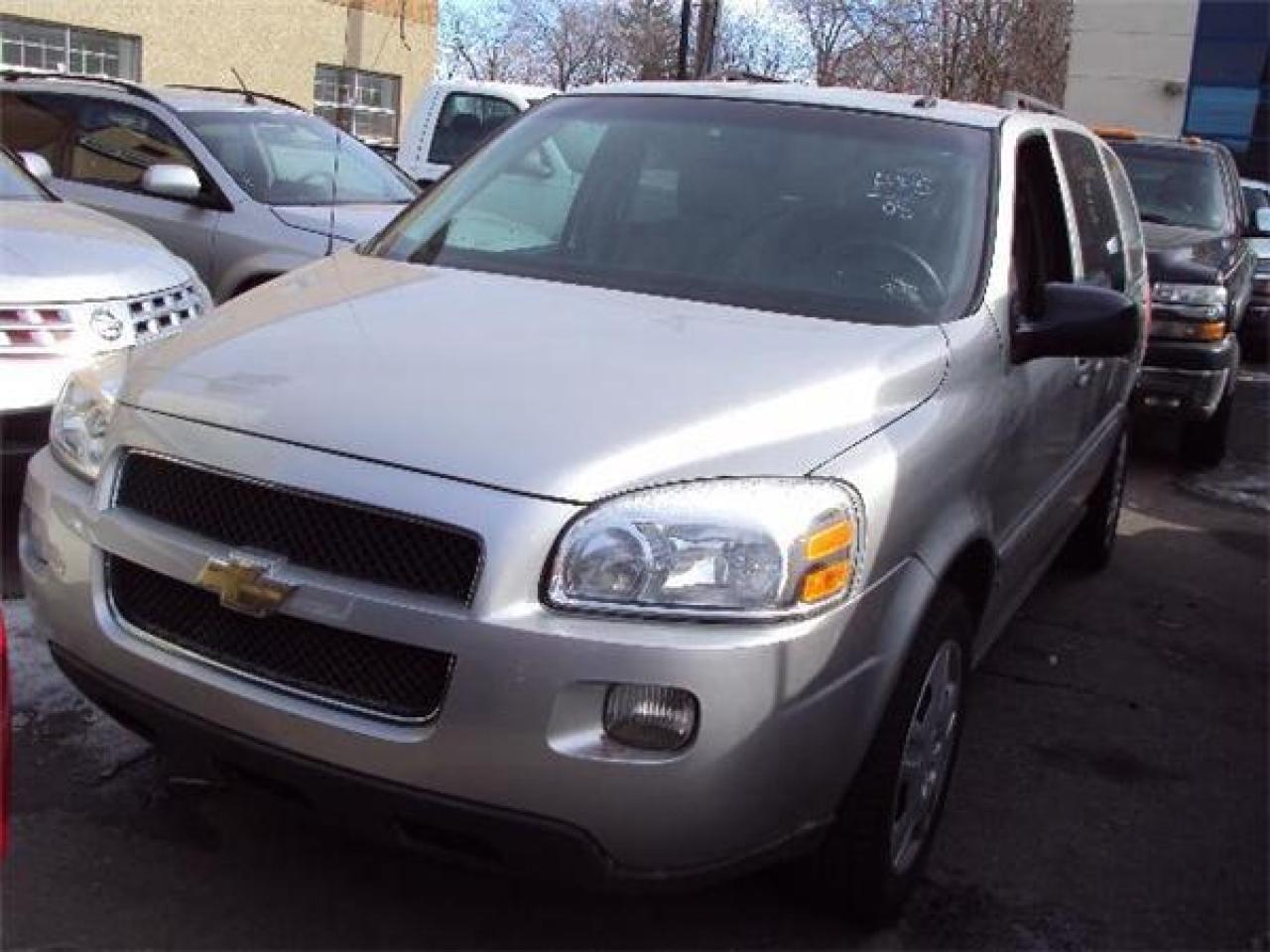 Used 2007 Chevrolet Uplander LT for sale in Ottawa, ON