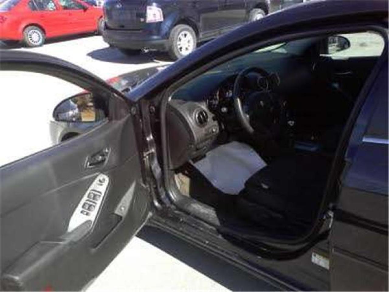 Used 2009 Pontiac G6  for sale in Hamilton, ON