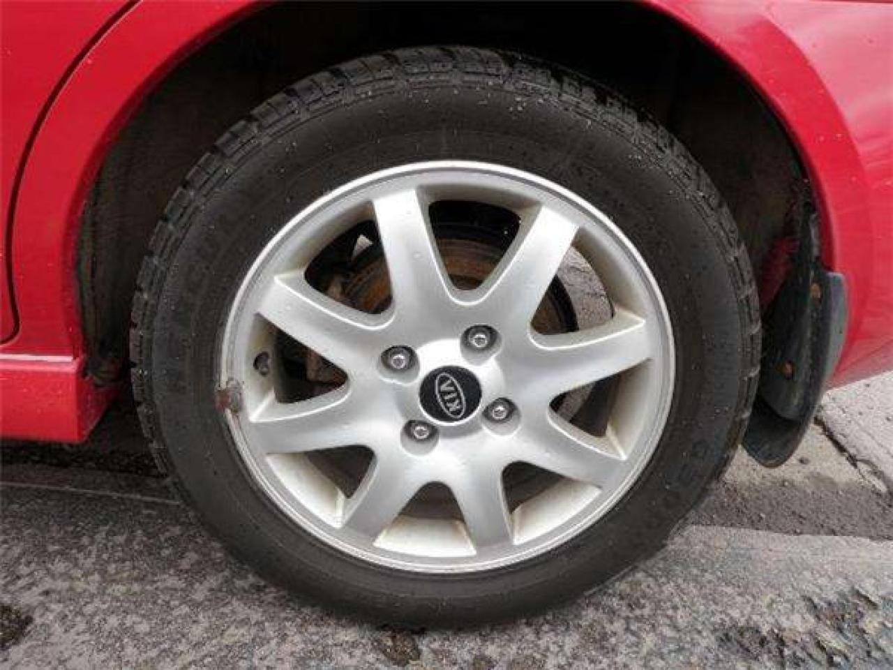 Used 2005 Kia Spectra5 5 for sale in Georgetown, ON