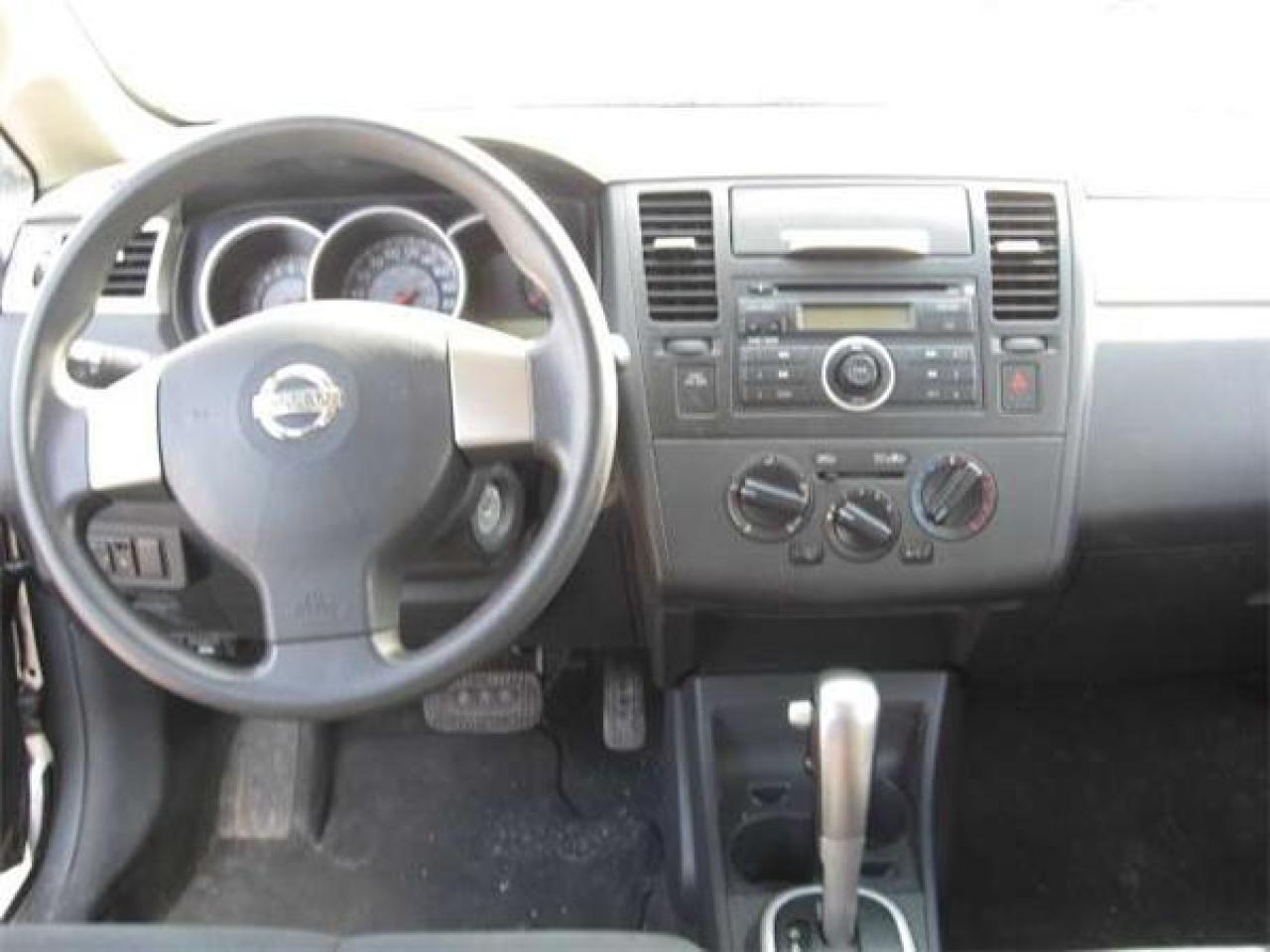 553677