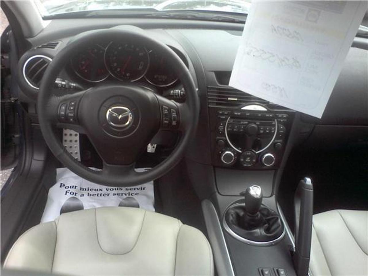 568479.11064391