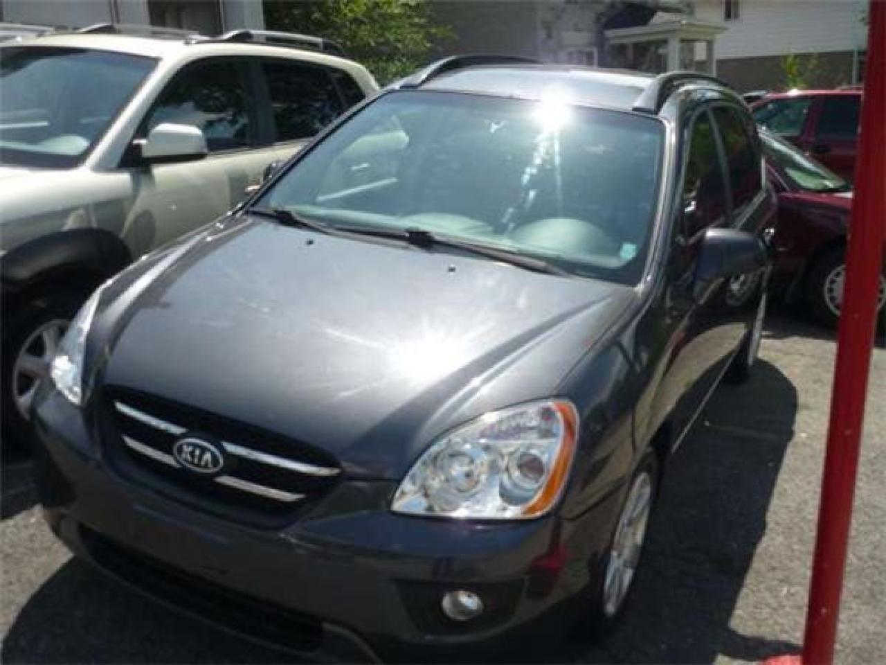 Used 2007 Kia Rondo EX-Luxury for sale in Ottawa, ON