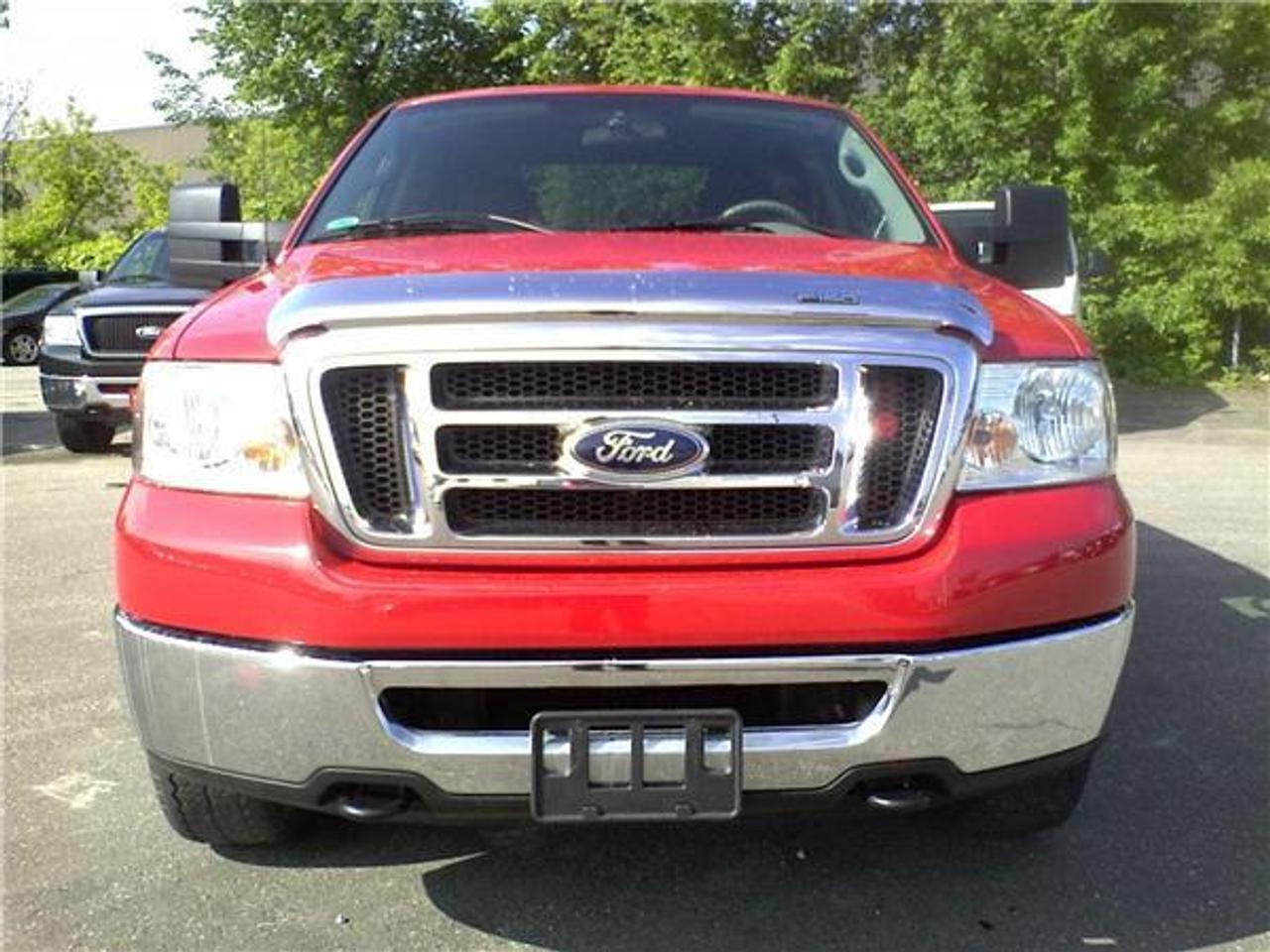 XTR,adjustable pedals,towing mirror(s),chrome deflector