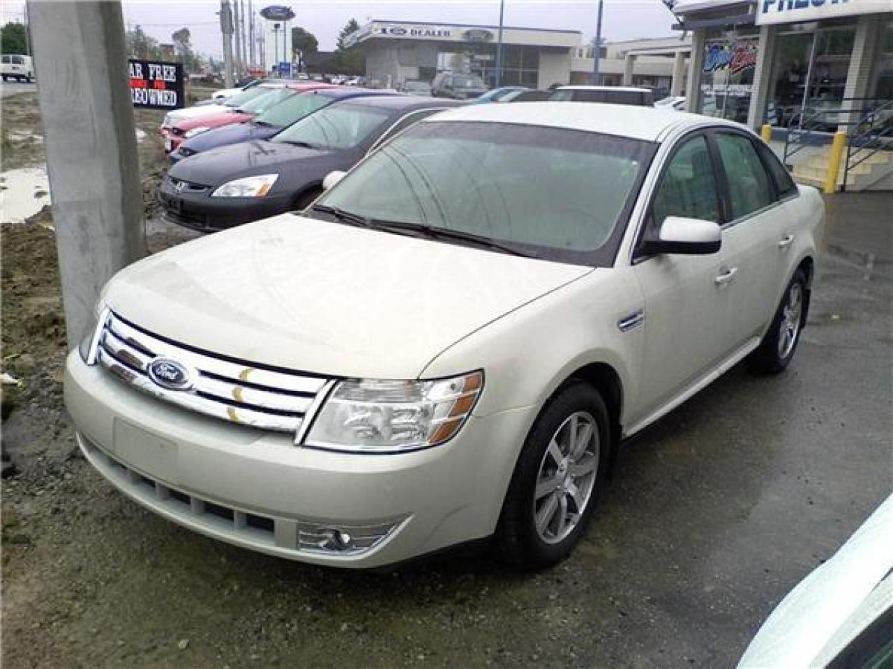 Used 2008 Ford Taurus SEL for sale in Windsor, ON
