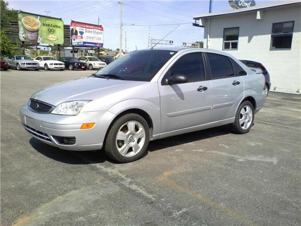 Used 2006 Ford Focus  for sale in Windsor, ON