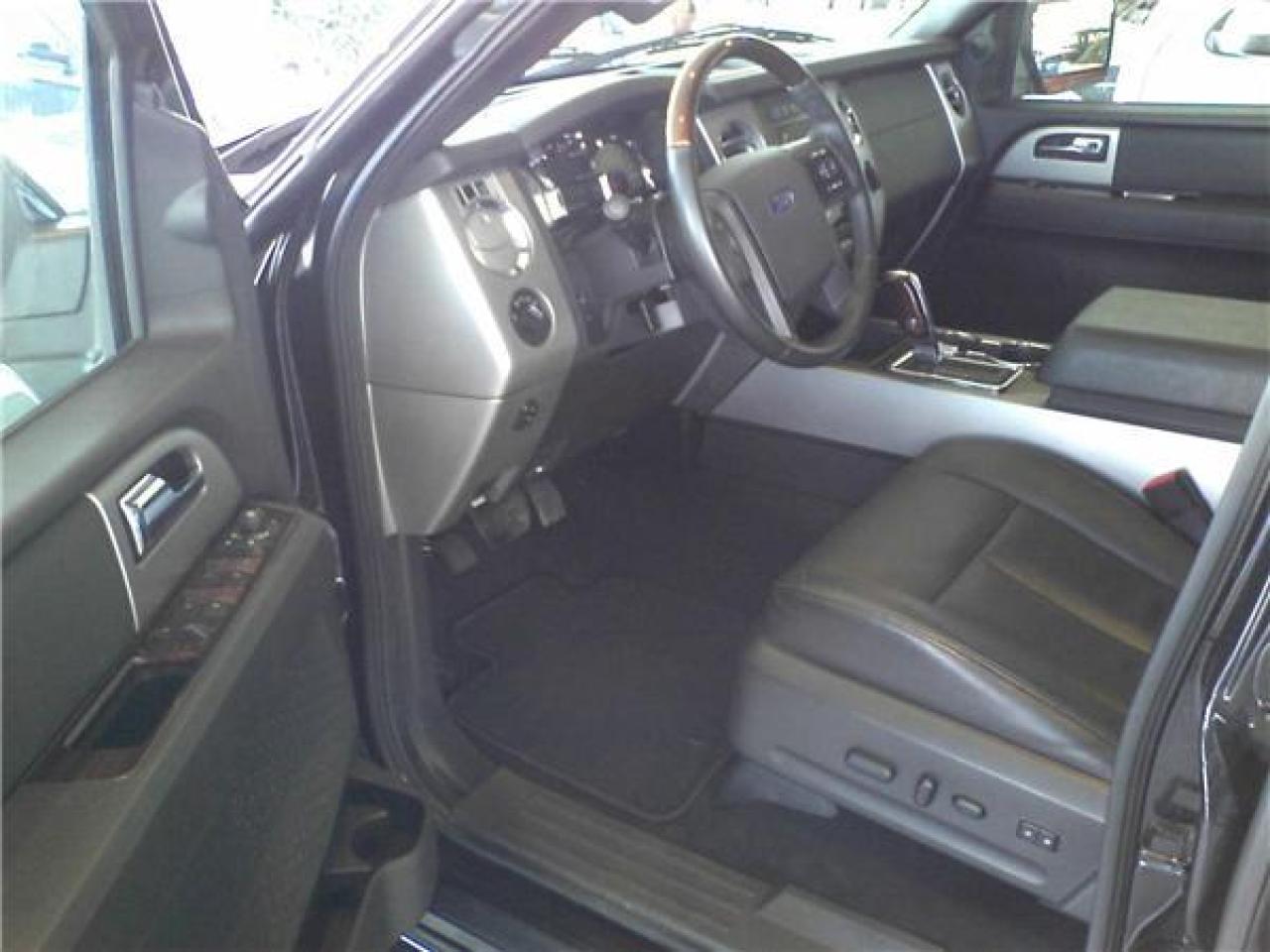 Used 2010 Ford Expedition Max Limited for sale in Windsor, ON