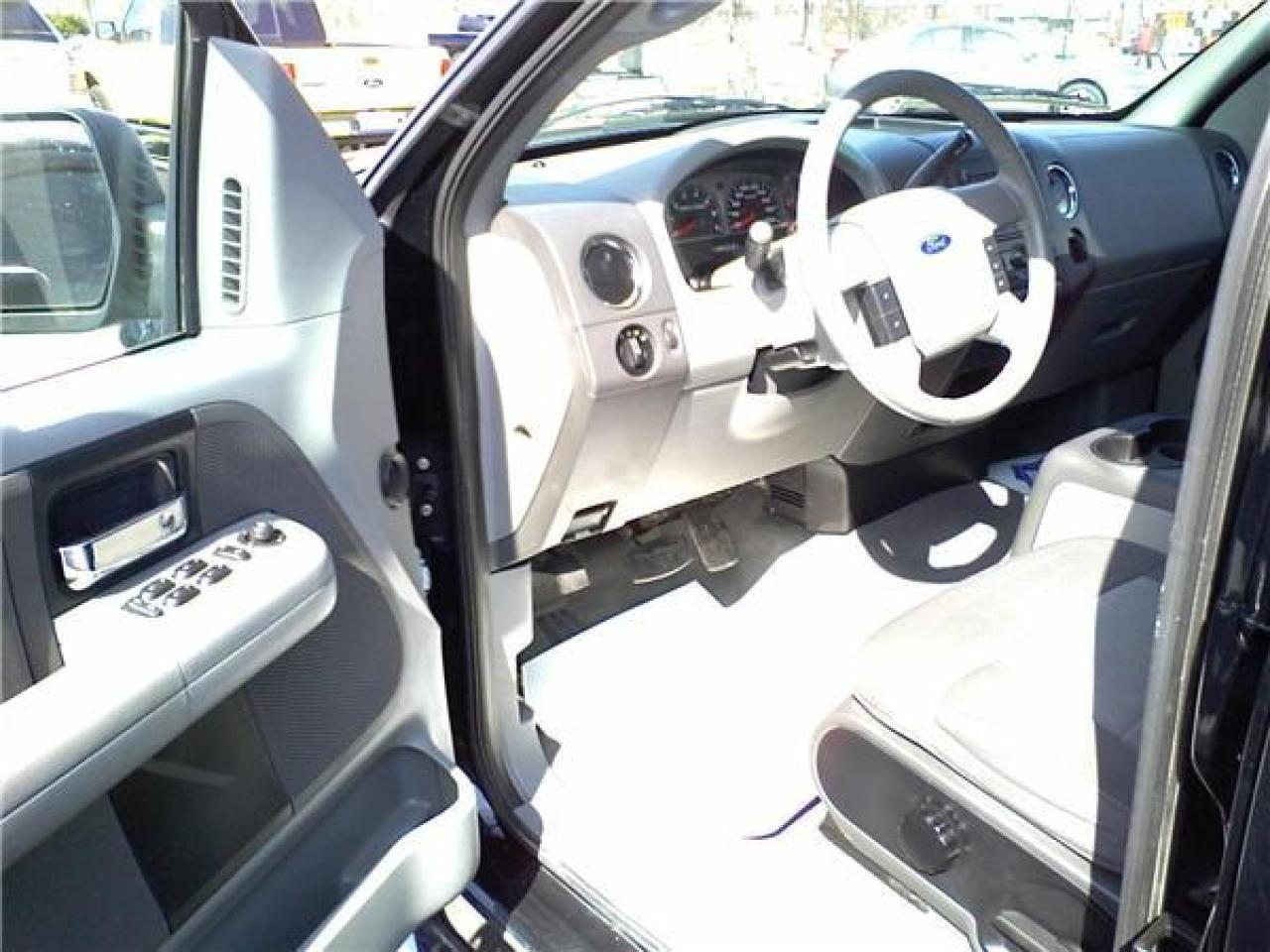 Used 2006 Ford F-150  for sale in Windsor, ON