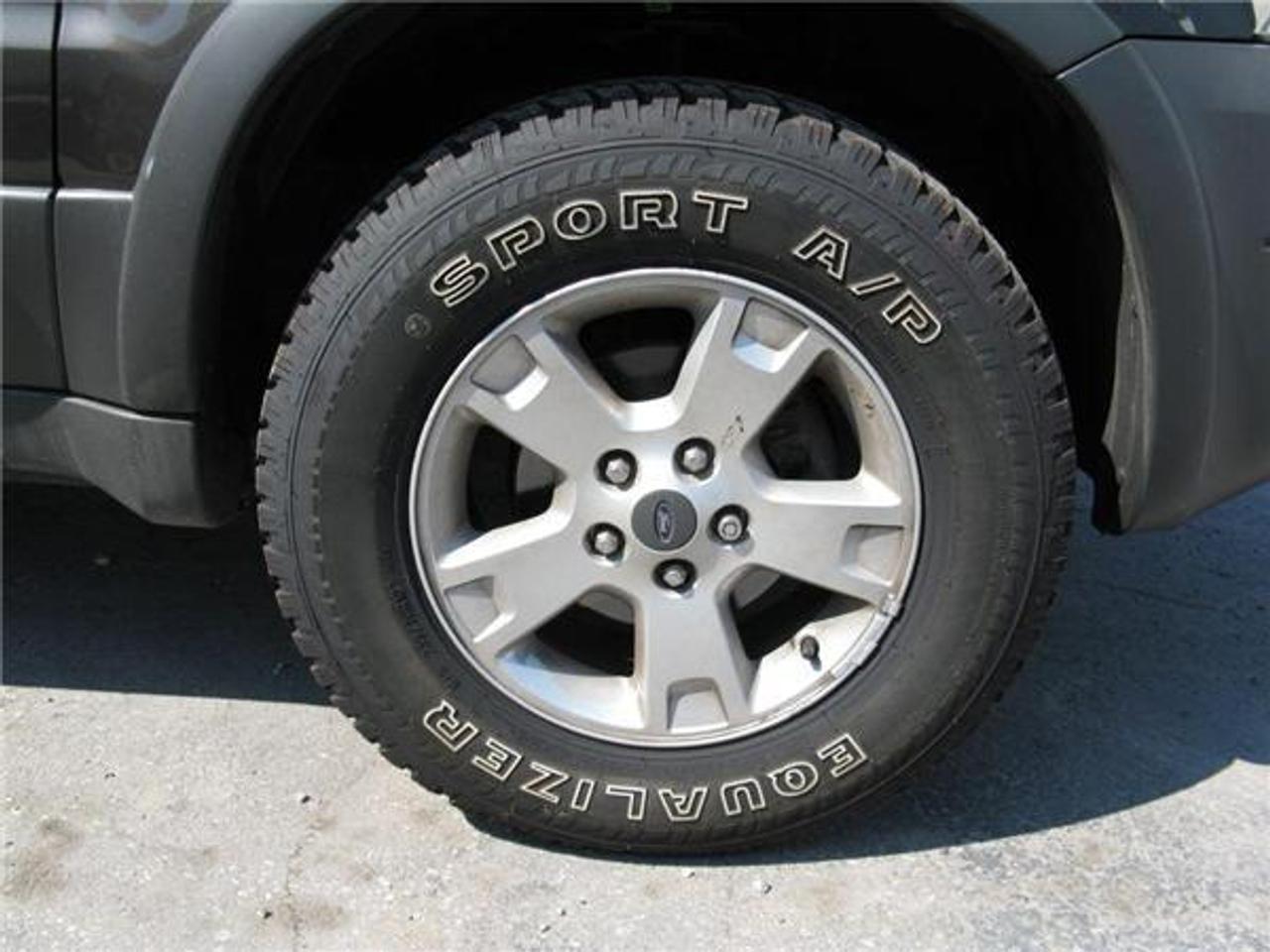 587673.11063514