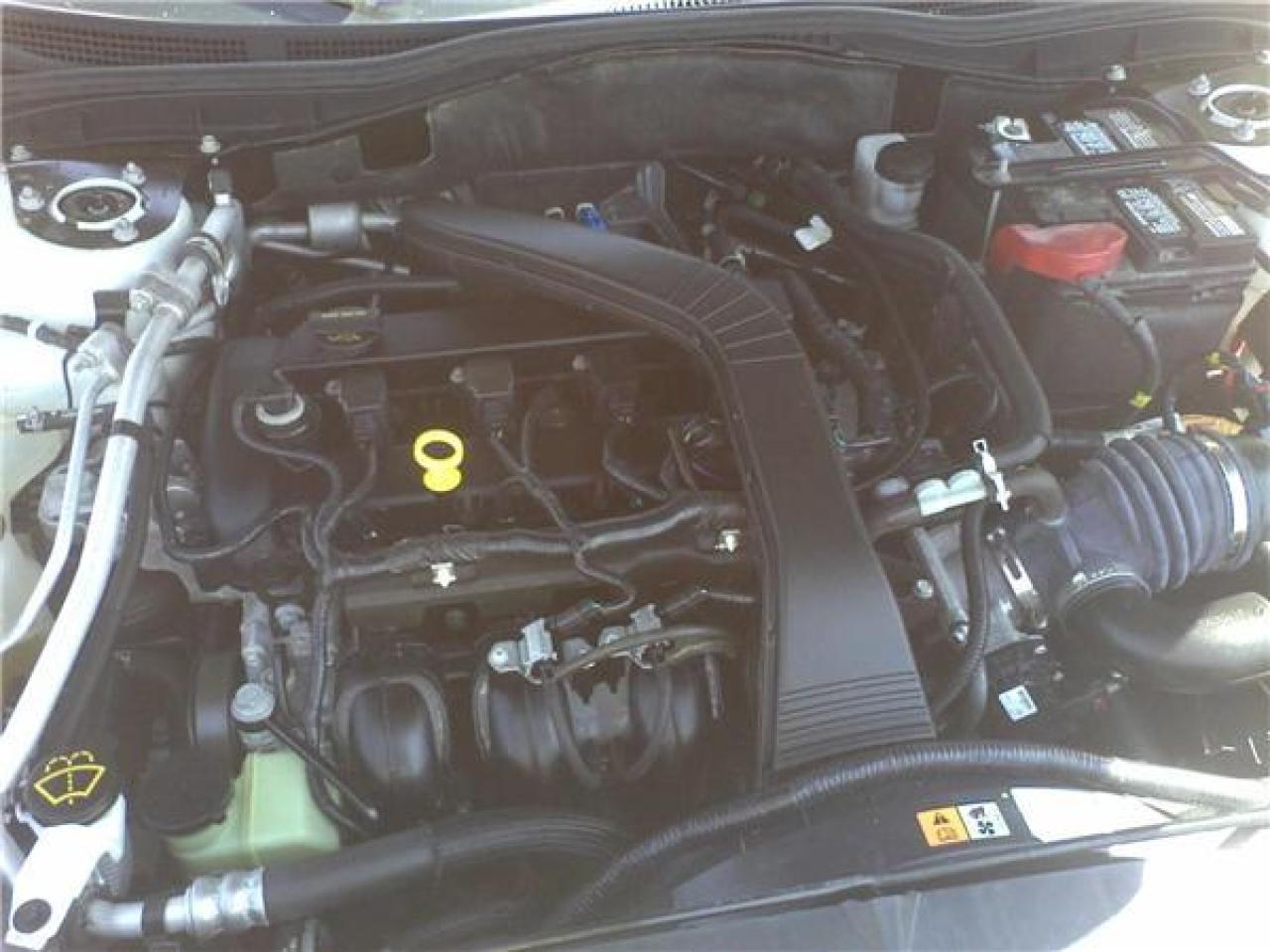 587937