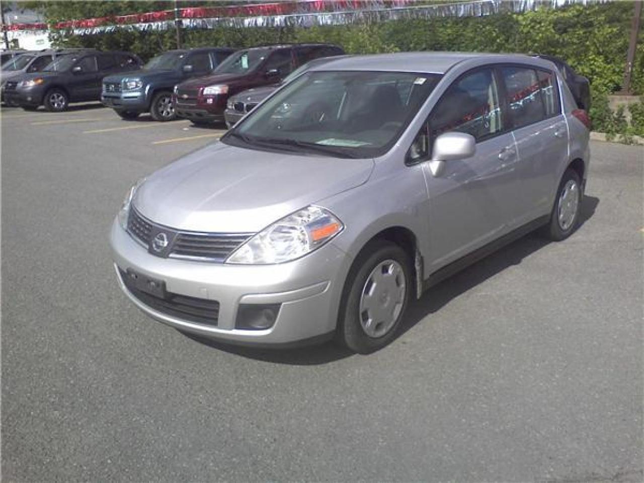 Used 2009 Nissan Versa S Hatchback  for sale in Ottawa, ON