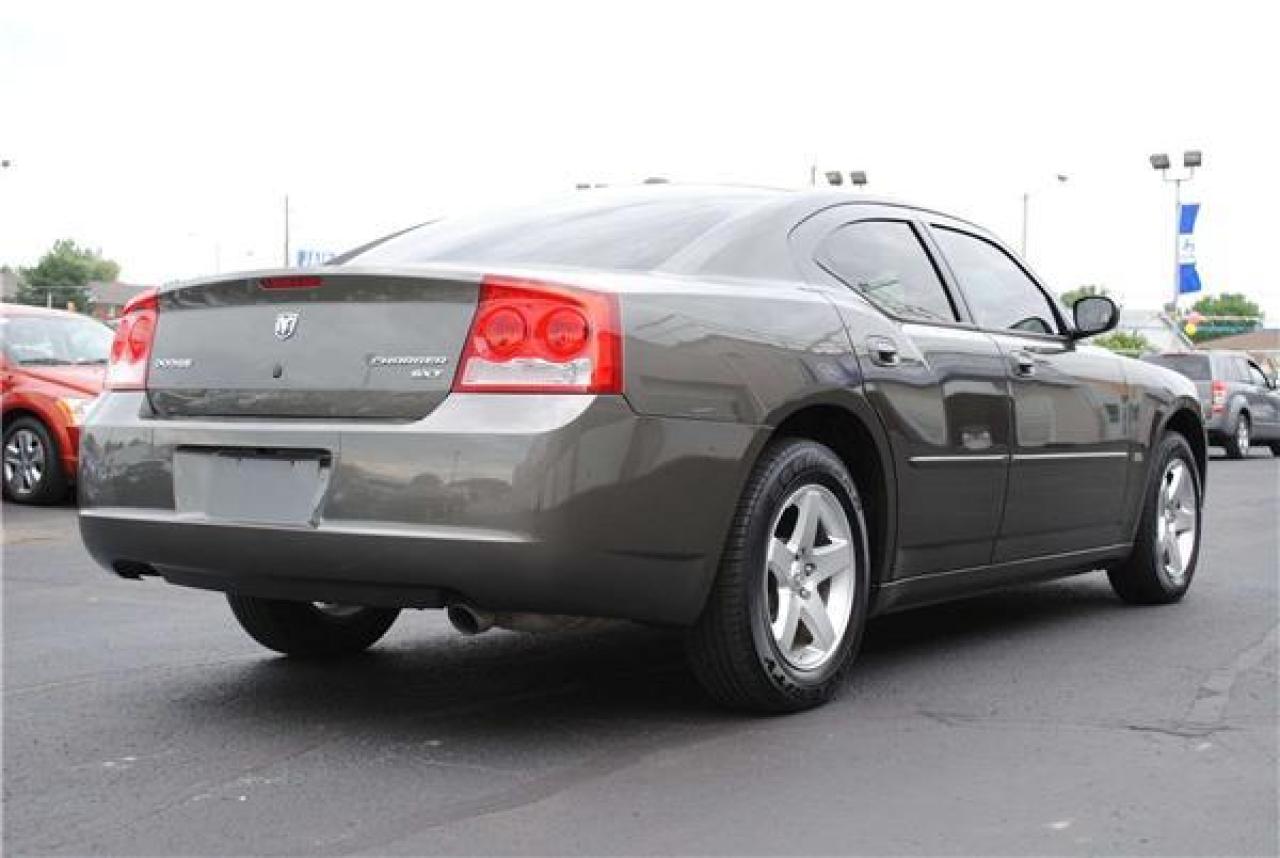 Used 2009 Dodge Charger SXT for sale in Niagara Falls, ON