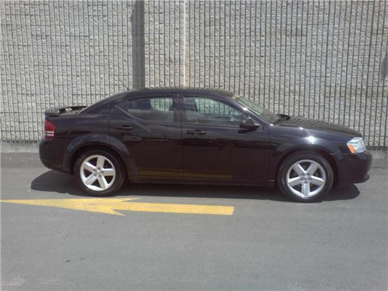 Used 2008 Dodge Avenger SXT for sale in Orleans, ON
