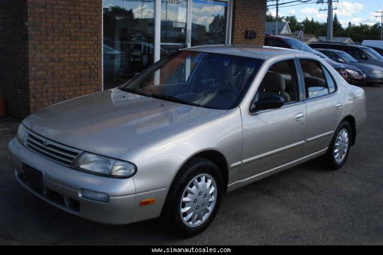 Used 1997 Nissan Altima GXE for sale in Regina, SK