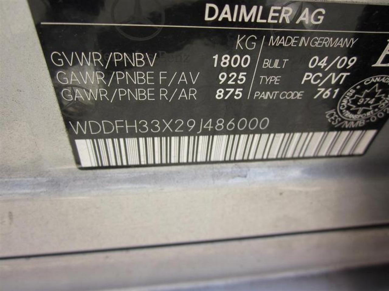 600257