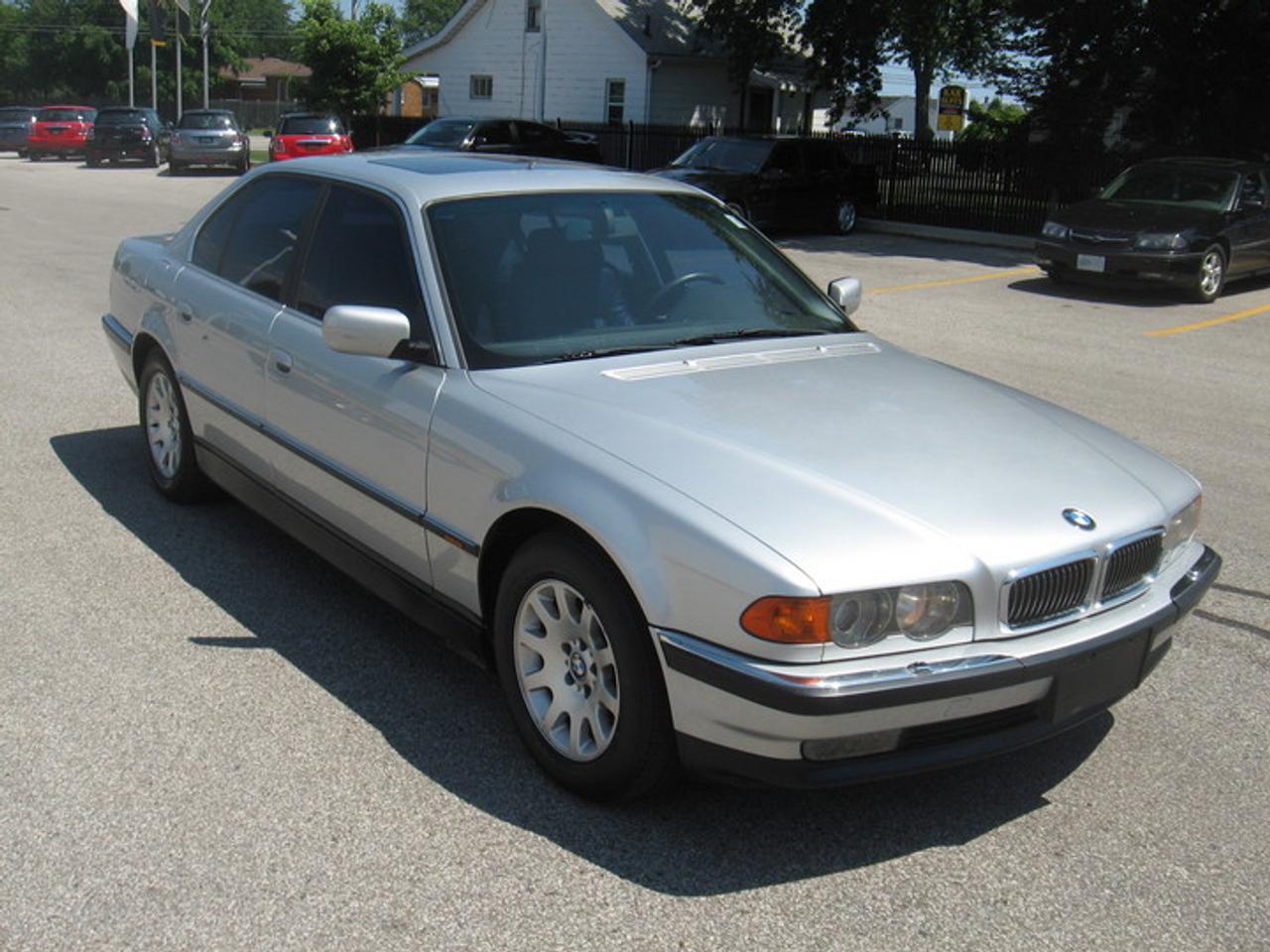 600333.9484136