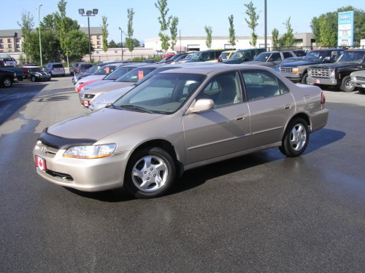 Used 2000 Honda Accord EX for sale in West Kelowna, BC