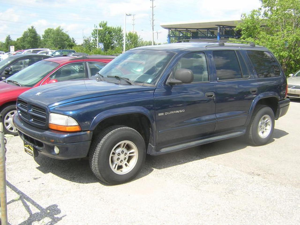 Used 2000 Dodge Durango  for sale in Newmarket, ON