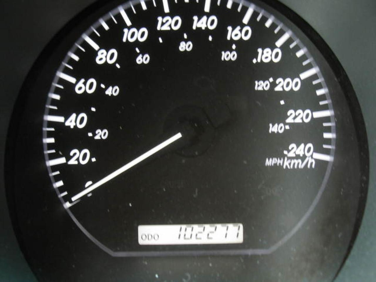 600472