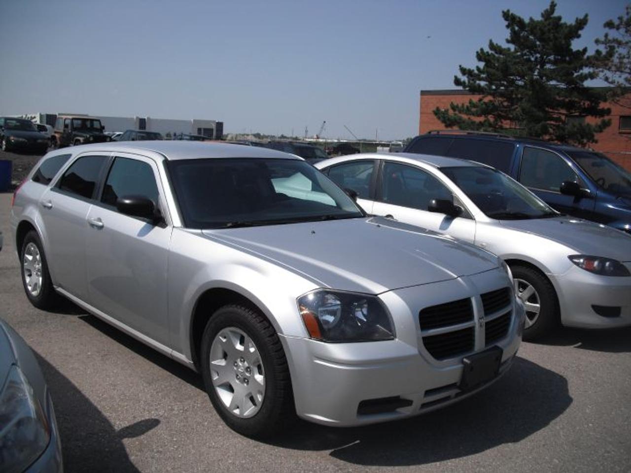 COMES CERTIFIED & E-TESTED AT NO EXTRA COST, CARPROOF VERIFIED, NO ACCIDENT HISTORY, ONTARIO VEHICLE,  AUTO, CLEAN CAR, A/C, POWER WINDOWS/LOCKS, KEYLESS