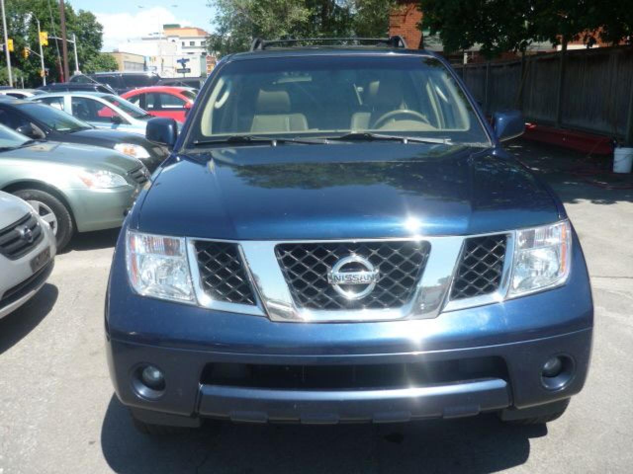 Used 2006 Nissan Pathfinder LE for sale in Ottawa, ON