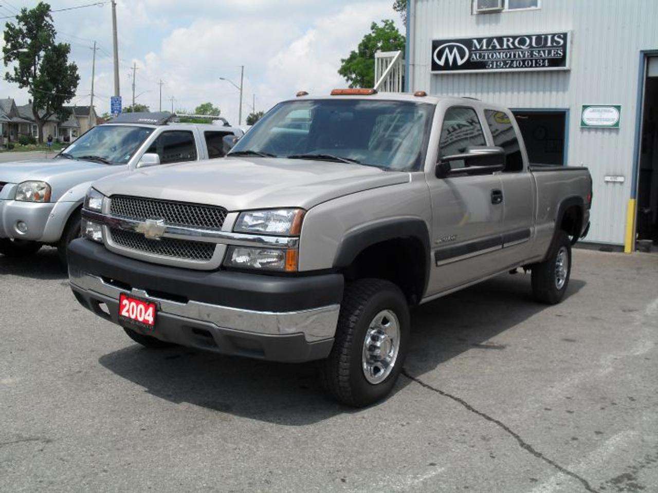 This 2500HD extended cab SILVERADO will do all your HARD DAYS WORK and then SOME!!!  ONLY 79,850 kms on this barely broken in WORK HORSE!!!  Features the AWESOME 6.0 V8, automatic, 4x4, power steering, power brakes, A/C, tilt, am/fm CD, LT tires on CHROME WHEELS, boxliner,and more.  Finished in Pewter metallic over grey cloth.  BEST OF ALL???  WE FINANCE so you can OWN this 2500HD for only $162 bi-weekly fo 60 months with $0 DOWN including all taxes and fees O.A.C.