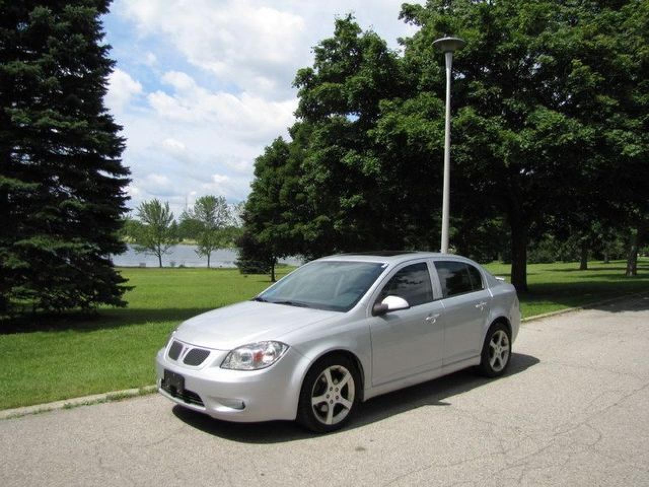 Used 2007 Pontiac G5 GT LEATHER!! SUNROOF!! SPOILER! ALLOYS! Sedan for sale in Guelph, ON