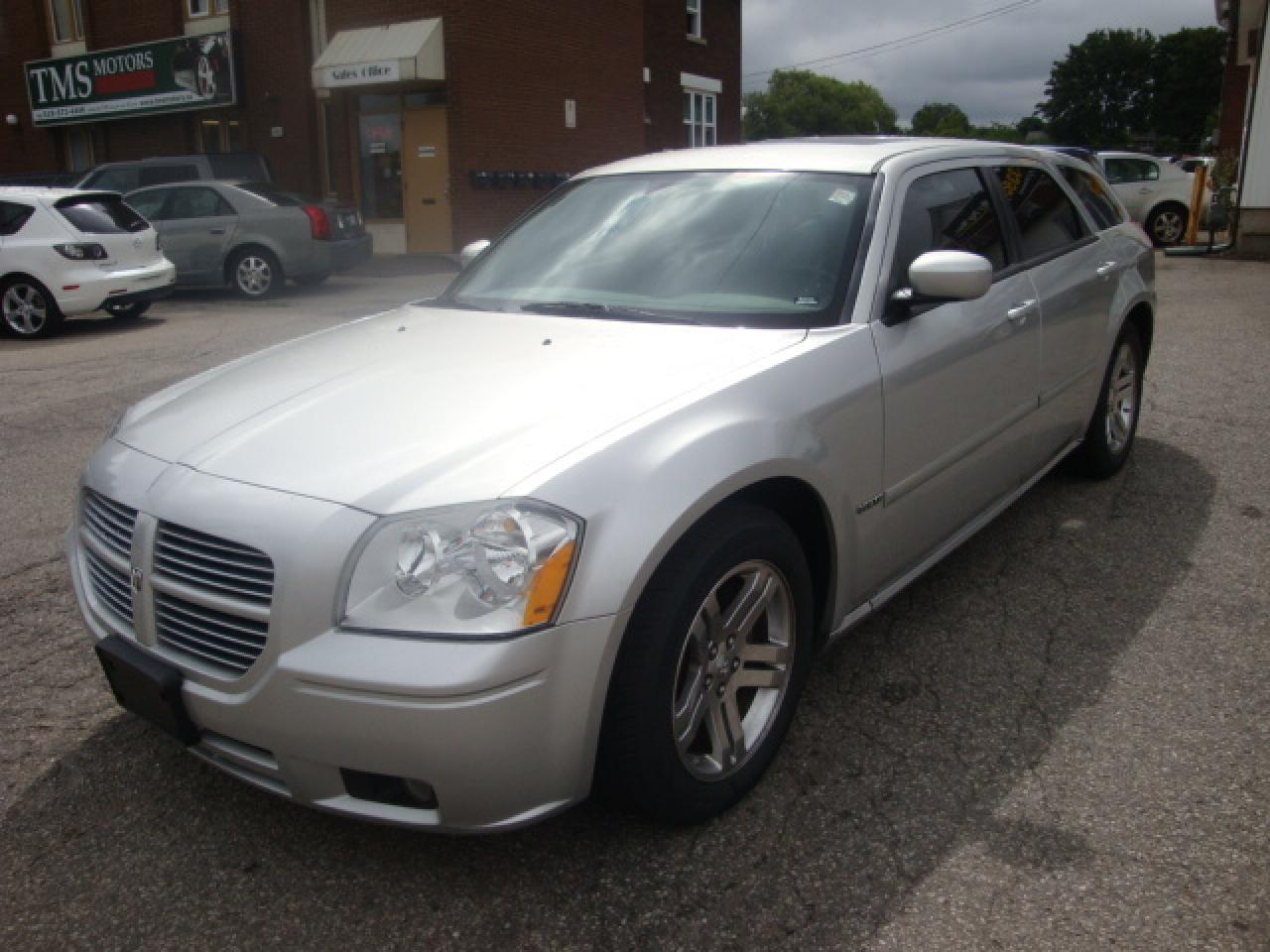 Used 2006 Dodge Magnum R/T Hemi for sale in Waterloo, ON