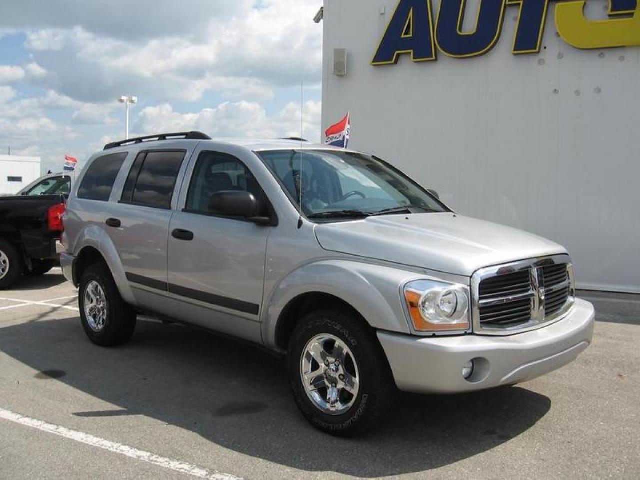 Used 2006 Dodge Durango SLT for sale in Winnipeg, MB