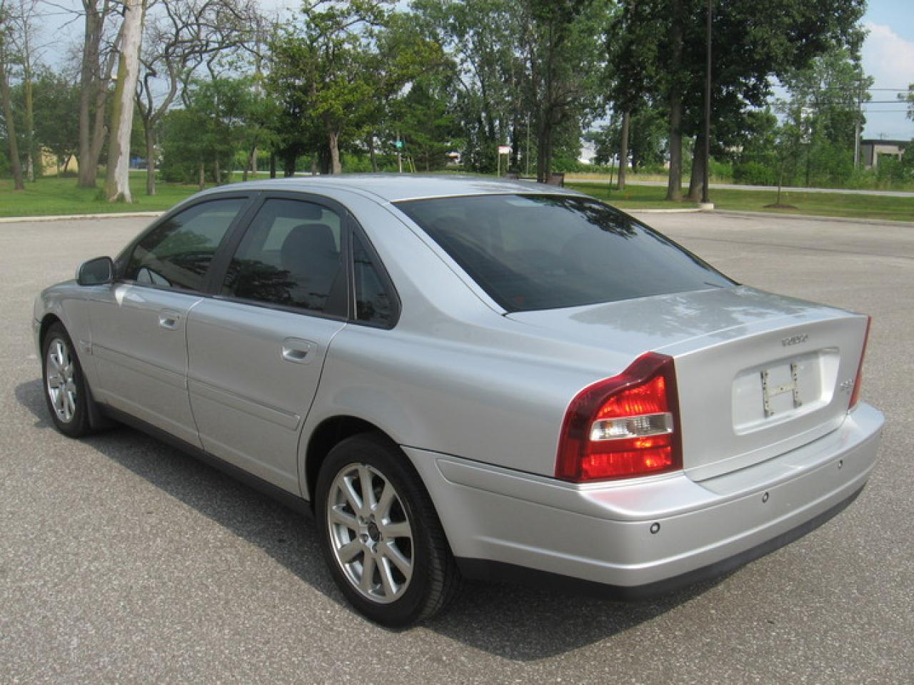 600891