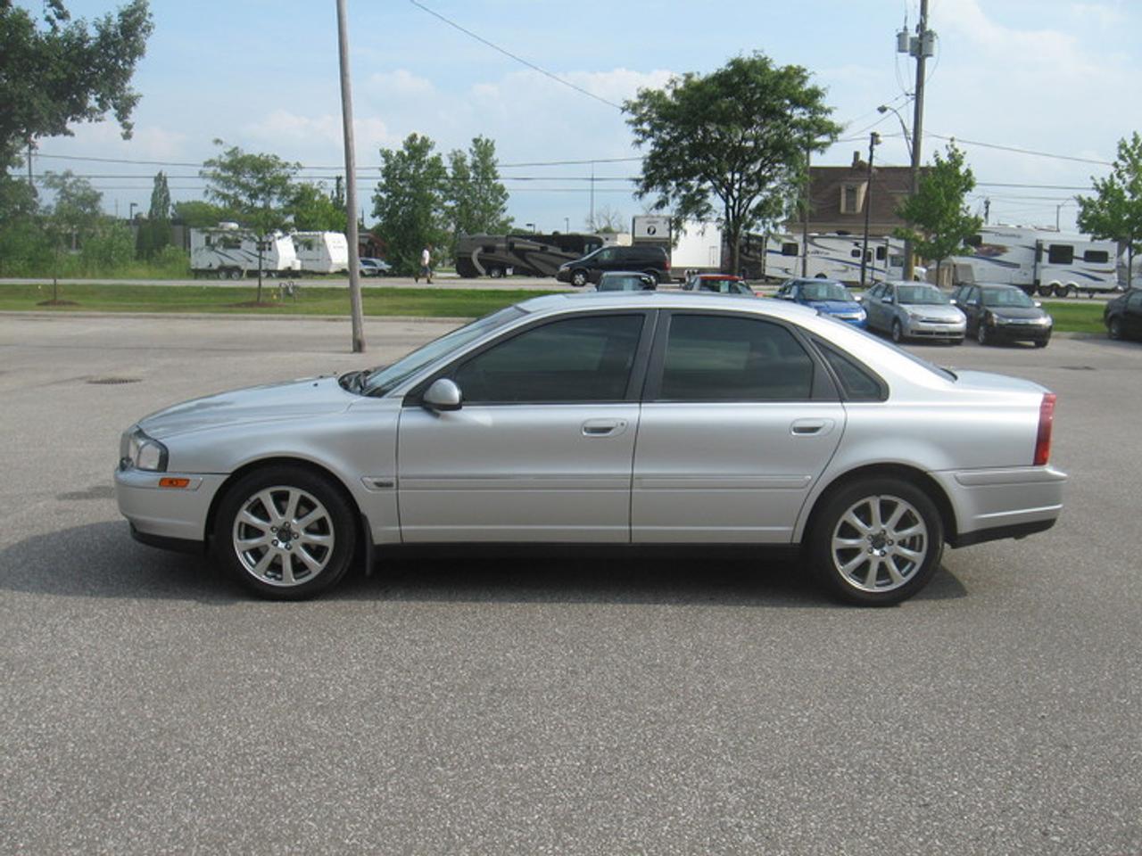 600891.9513308