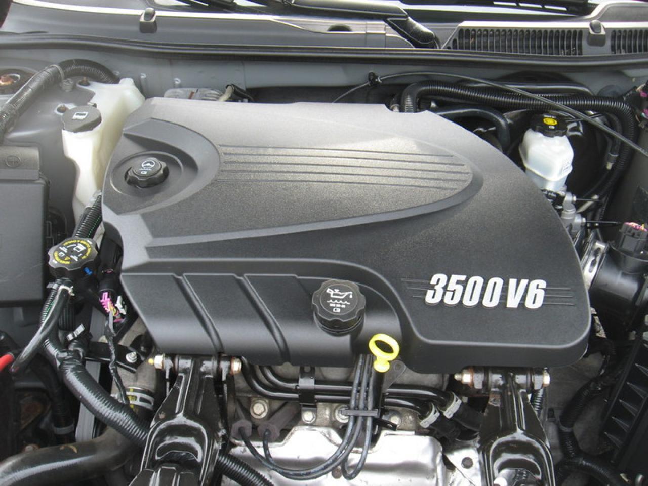 600945