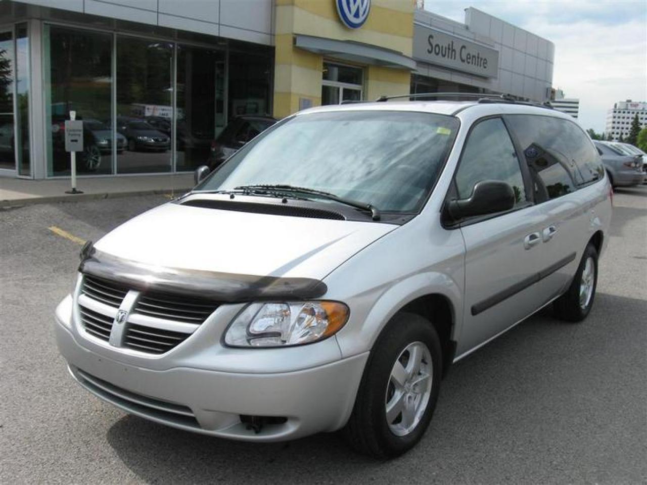 Used 2005 Dodge Grand Caravan Base Wagon FWD for sale in Calgary, AB