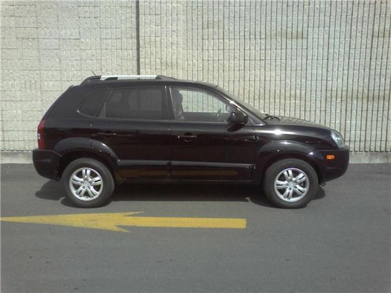 Used 2007 Hyundai Tucson Limited for sale in Orleans, ON