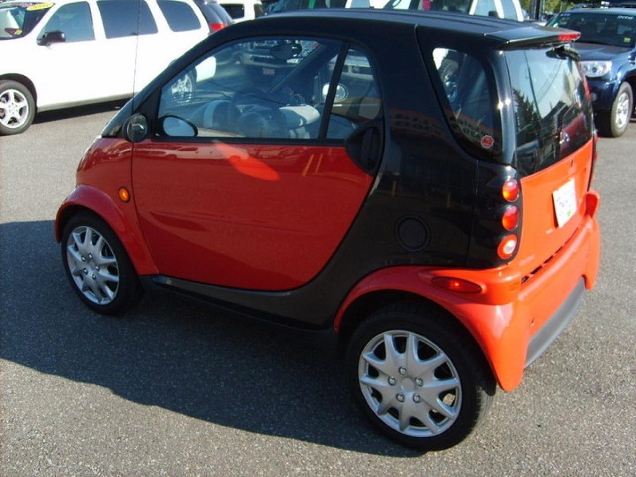 601300