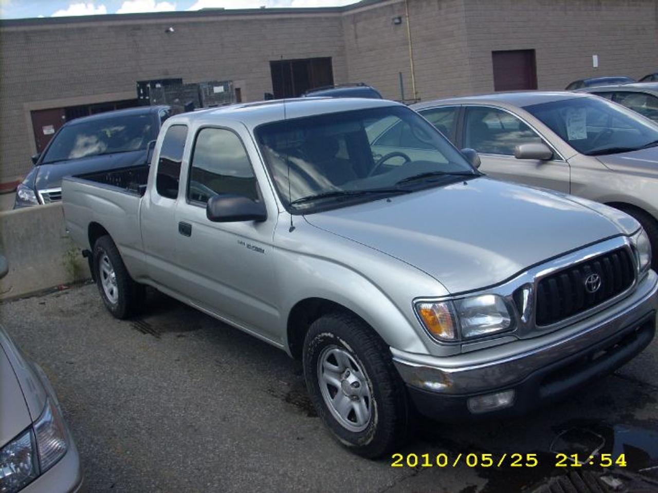 Used 2004 Toyota Tacoma XTRA CAB for sale in Toronto, ON