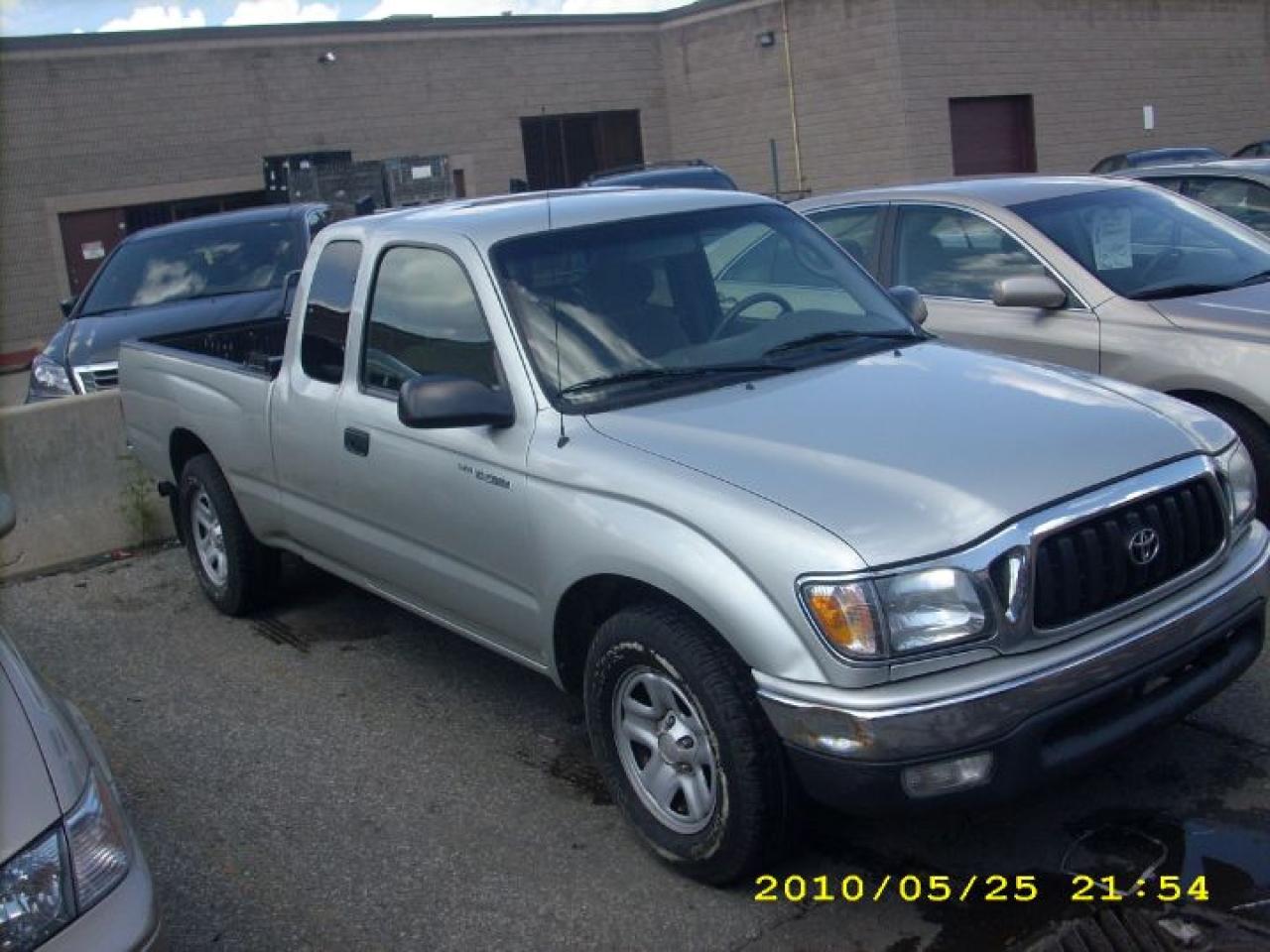 Used 2004 Toyota Tacoma XTRA CAB for sale in Toronto, ON