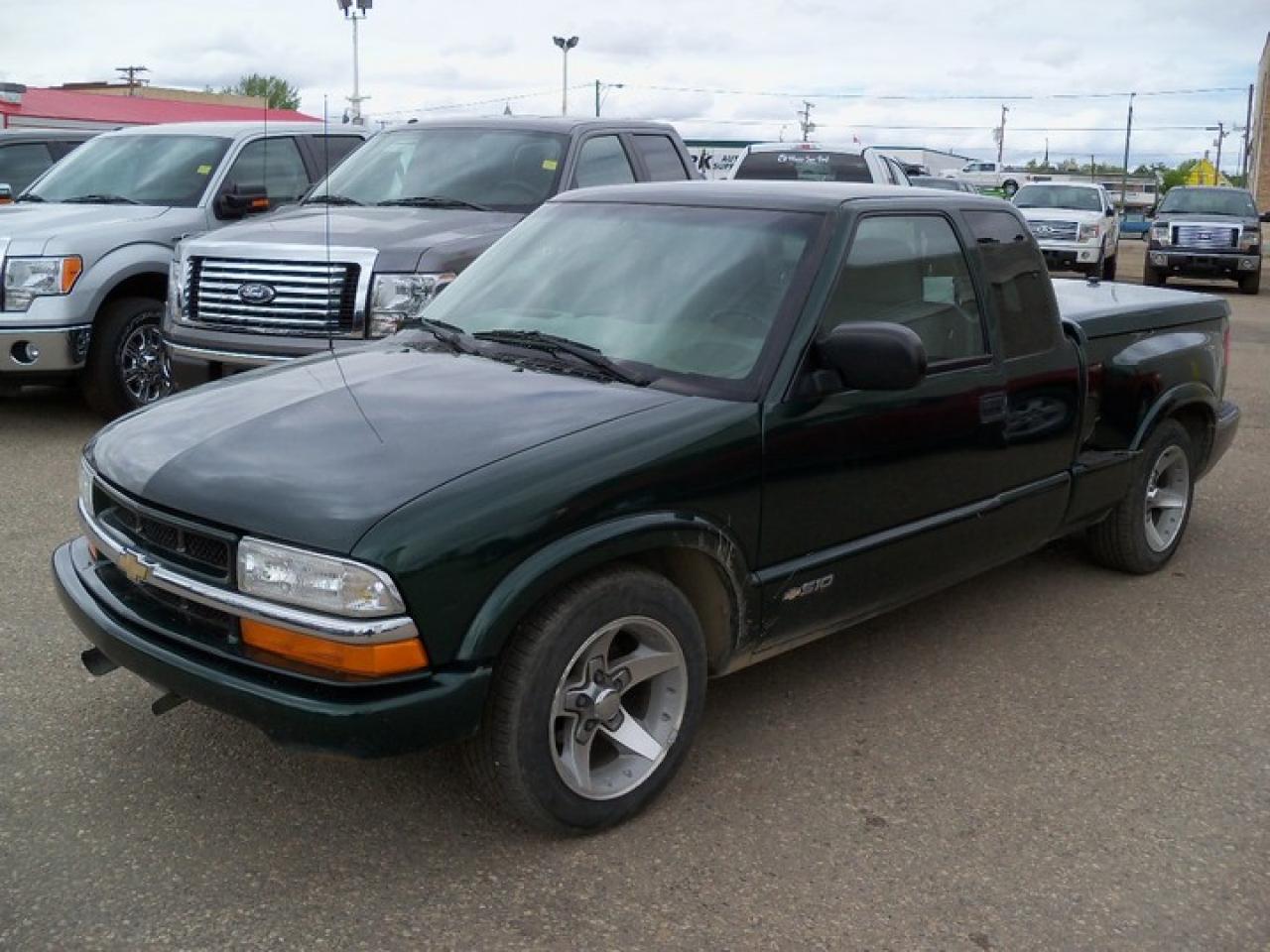Used 2003 Chevrolet S10  for sale in Moose Jaw, SK