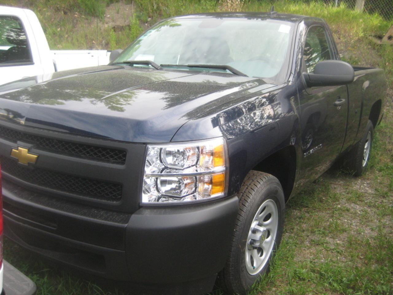 New 2010 Chevrolet Silverado C1500 Reg WT for sale in Calgary, AB