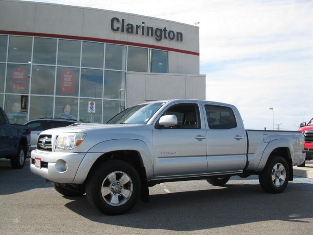 Used 2006 Toyota Tacoma SR5 for sale in Bowmanville, ON
