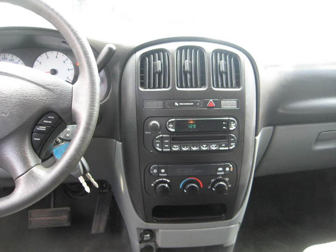 2006 Dodge Caravan **** $8500*** Photo13