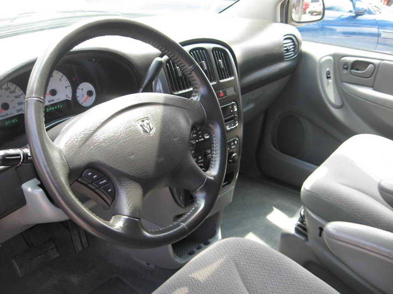 2007 Dodge Caravan SXT ***$9,998 *** Photo9