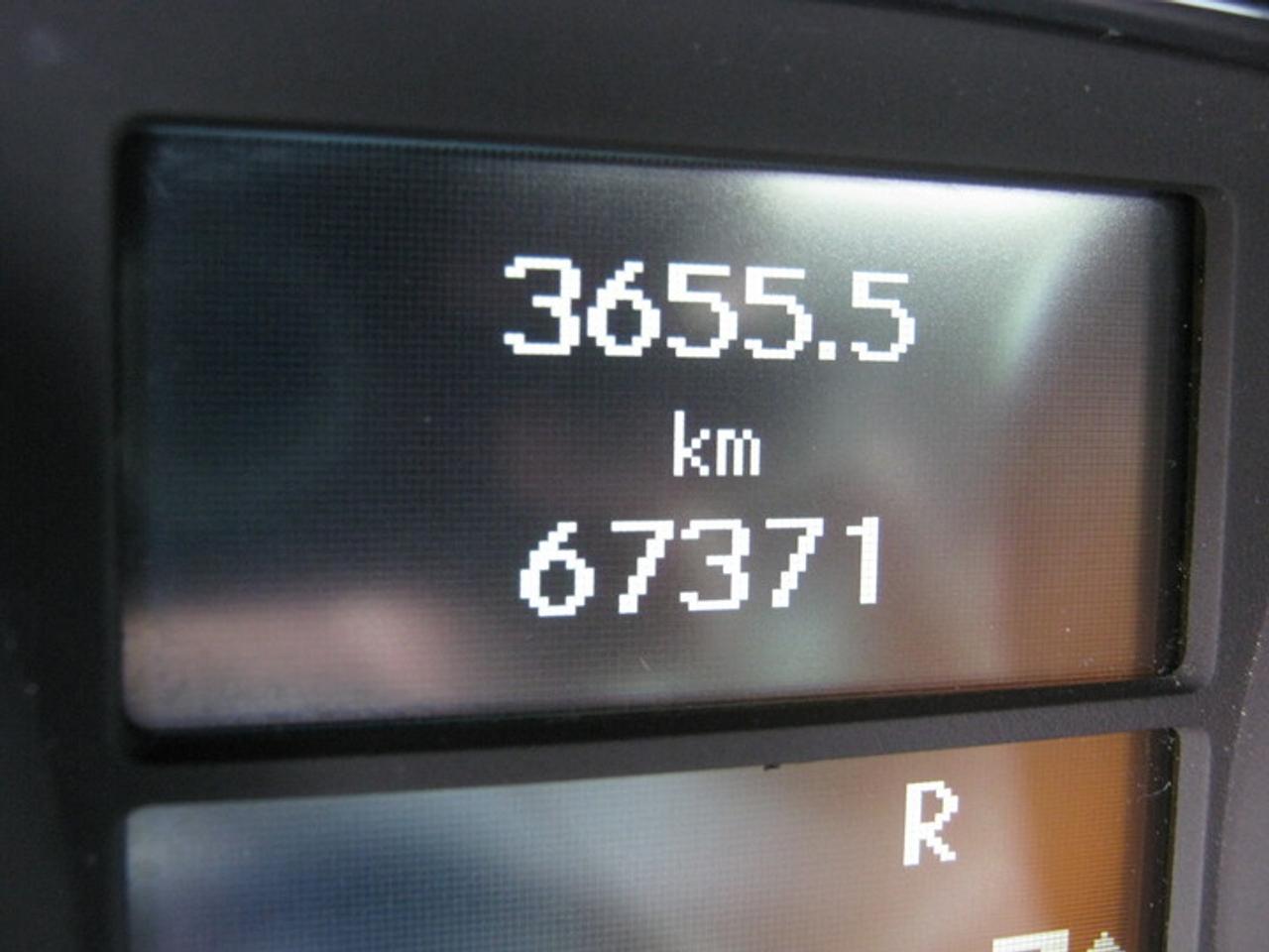 601887.10136645