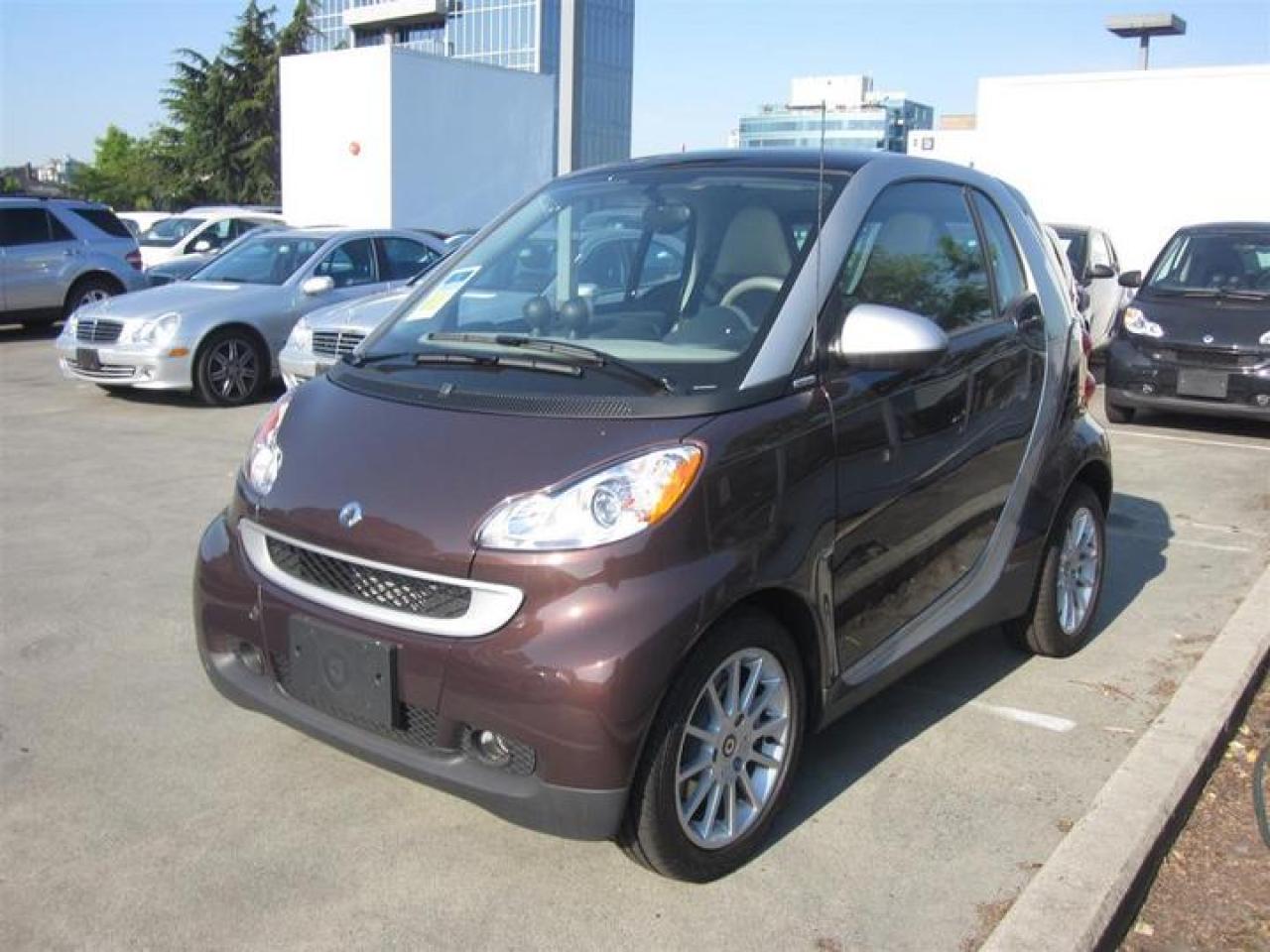 Used 2010 Smart fortwo  for sale in Vancouver, BC