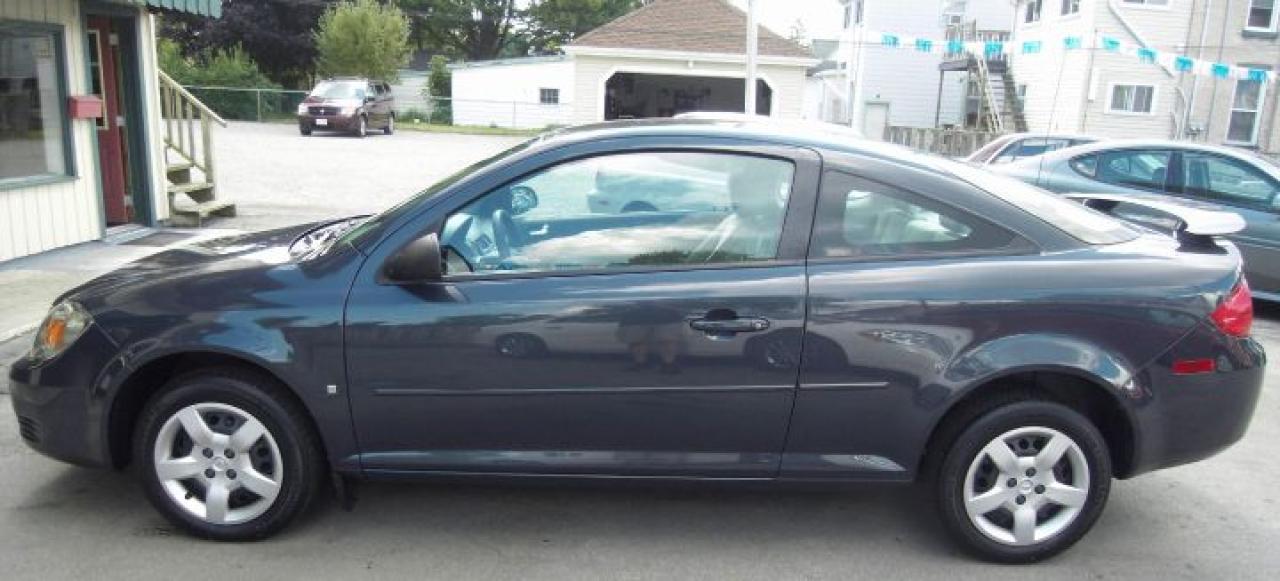 Used 2009 Pontiac G5 Base for sale in St. Lowbanks, ON